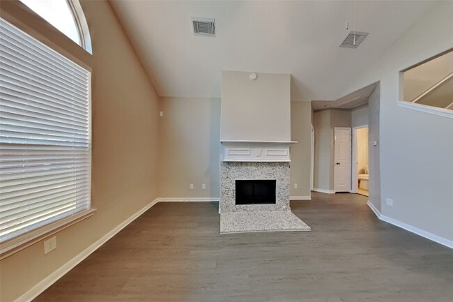 Building Photo - 21549 Duke Alexander Dr