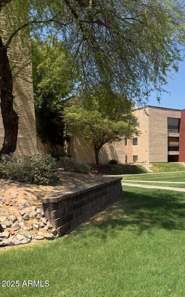 Building Photo - 1340 N Recker Rd