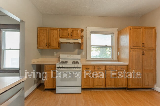 Building Photo - 1529 N 24th St