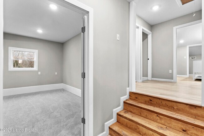 Building Photo - 58 Riverside Ln