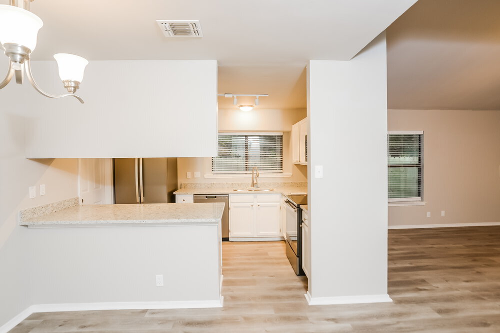 Building Photo - 9335 Autumn Storm