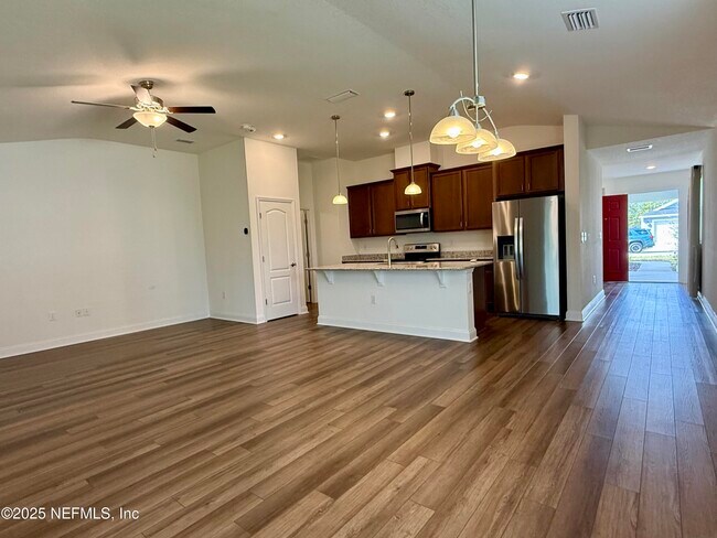 Building Photo - 13624 Brookwater Dr