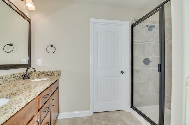 Building Photo - Updated Home in Heart of Evans