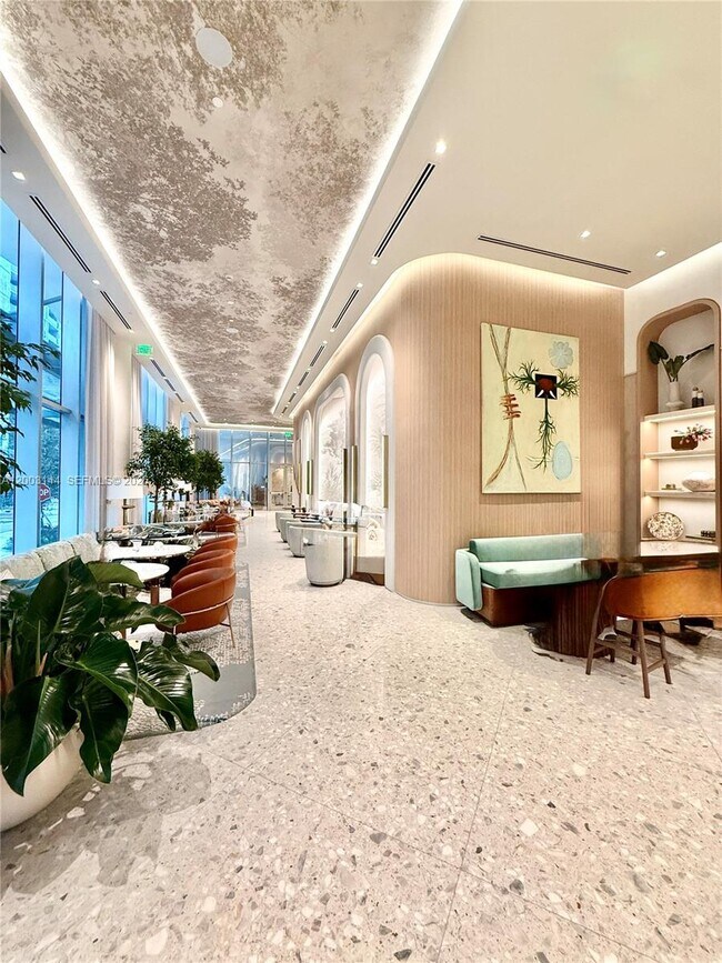 Building Photo - 77 SE 5th St