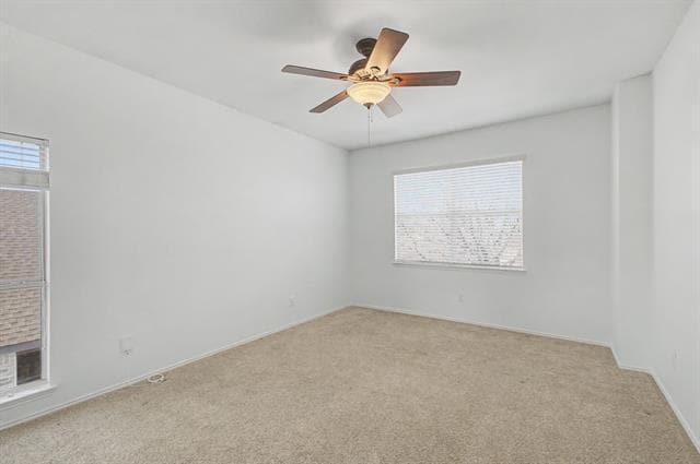 Building Photo - 6920 Willow Crest Dr