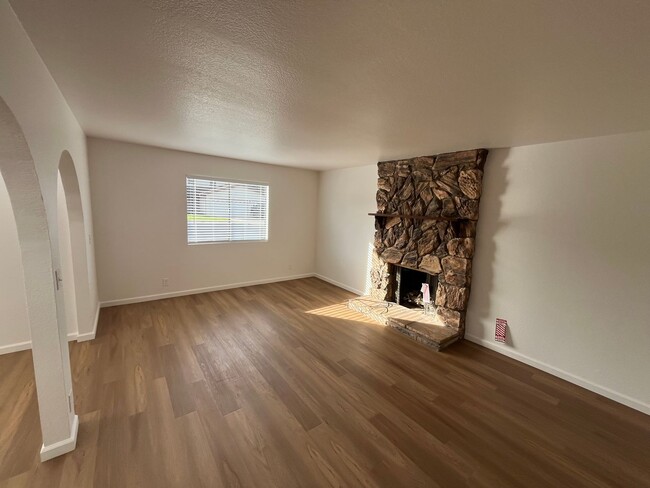 Building Photo - 419 Cabo San Lucas Cir