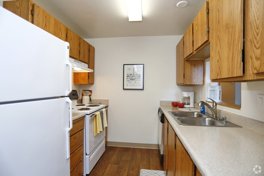 2 BR-Kitchen - Tamaron Ranch