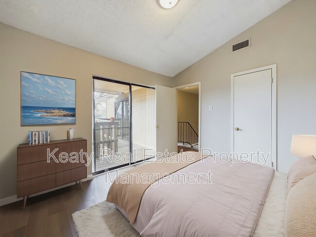 Building Photo - 301 Cougar Ridge
