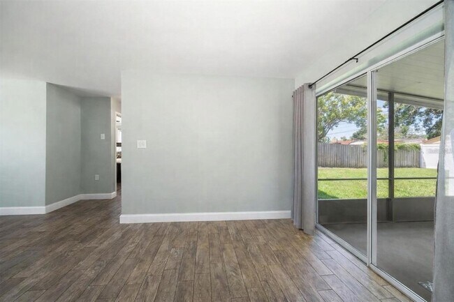 Building Photo - 2132 Isabelle St