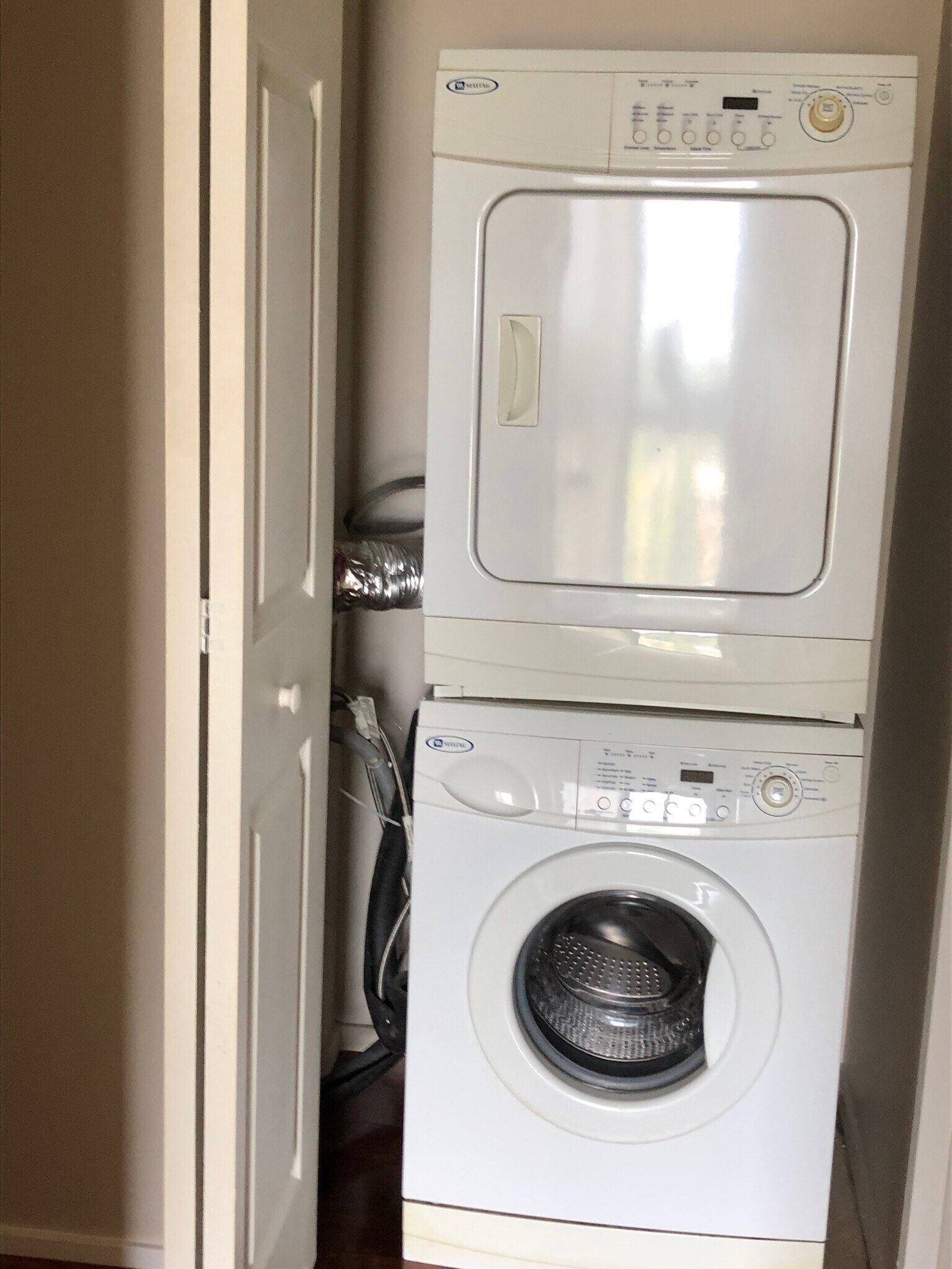 washer and dryer - 2300 Pimmit Dr
