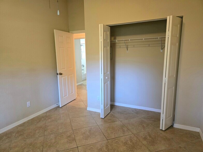 2nd bedroom - 2063 Imperial Cir