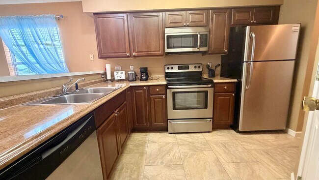 Building Photo - 638 Waterway Village Blvd