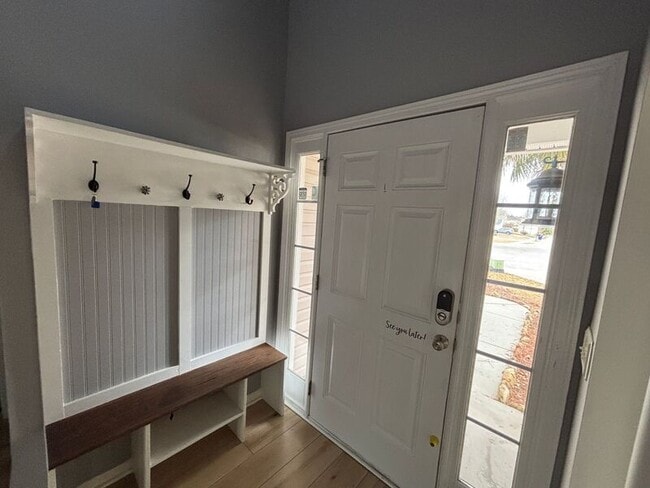 Building Photo - 112 Salinas Ct