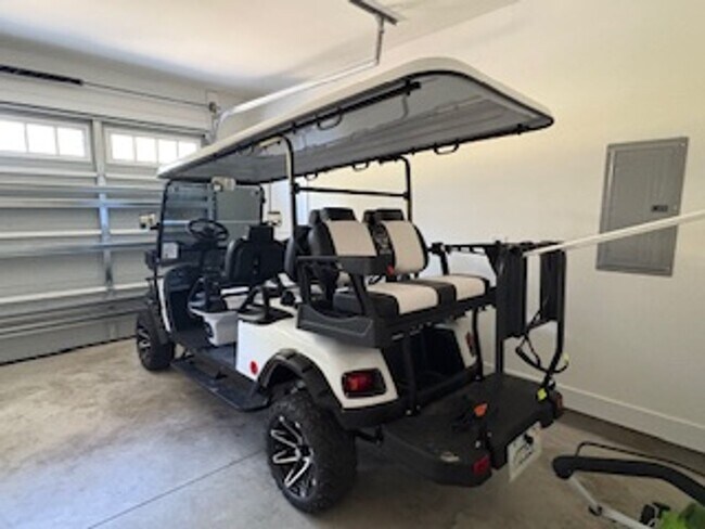 Building Photo - Winter Rental in Emerald Isle