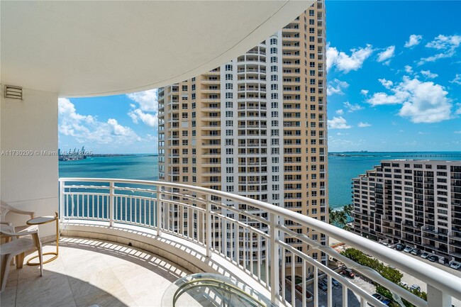 Building Photo - 848 Brickell Key Dr