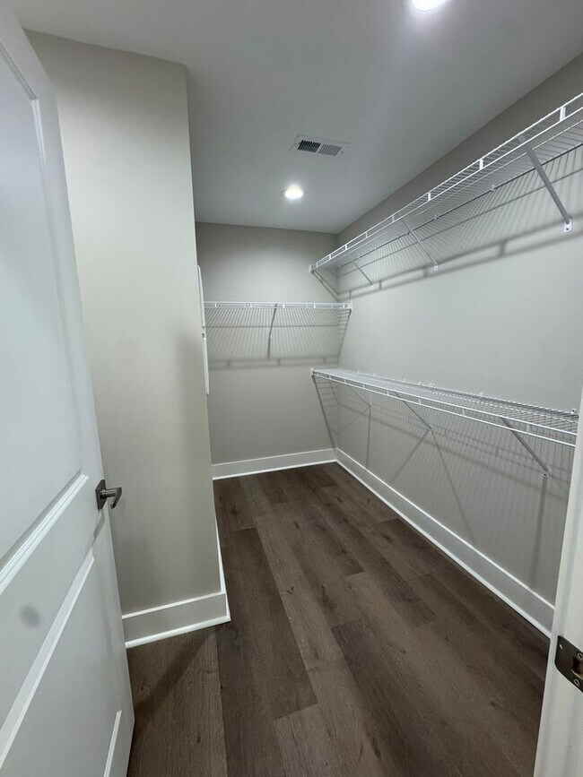 Building Photo - 136 Brawley Villas Pl