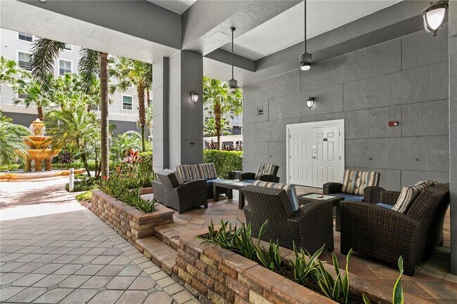 Building Photo - 700 S Harbour Island Blvd
