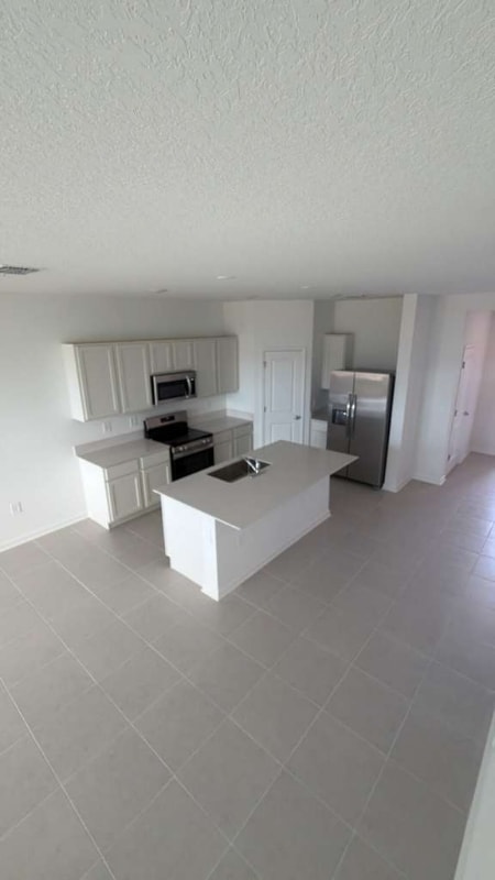 Building Photo - 382 Sol Vis Dr