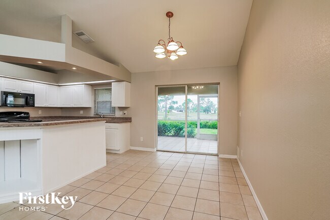 Building Photo - 2613 Van Buren Pkwy