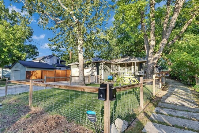 Building Photo - 4607 Evans Ave