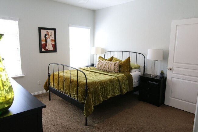 Building Photo - Lovely Home For Rent In Lehi, UT