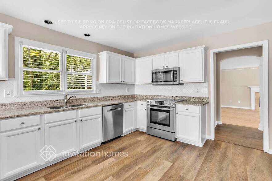 Building Photo - 2088 Glenellen Dr NW