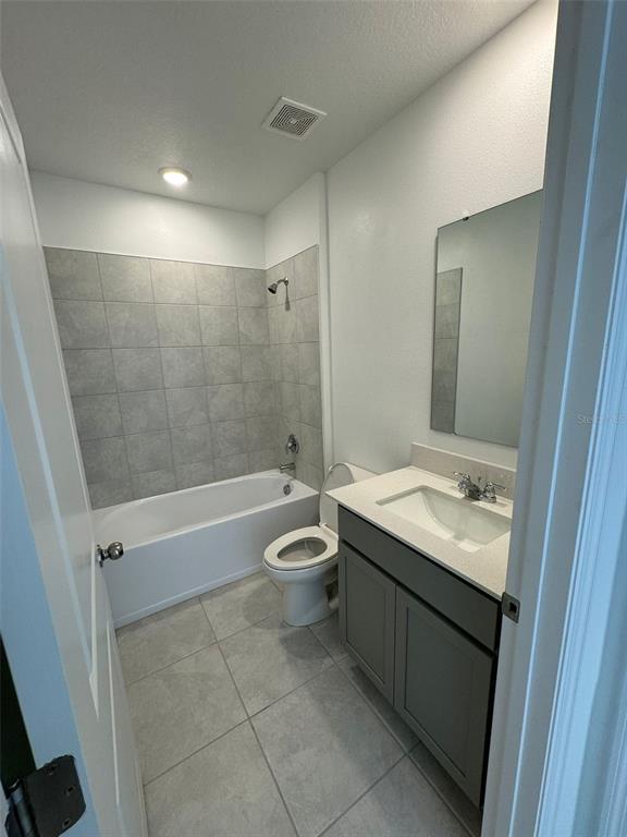 Building Photo - 1441 Deepwater Cir