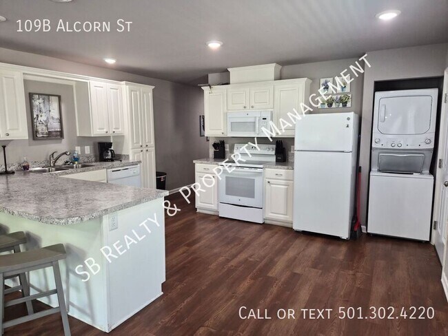 Building Photo - 109 Alcorn St