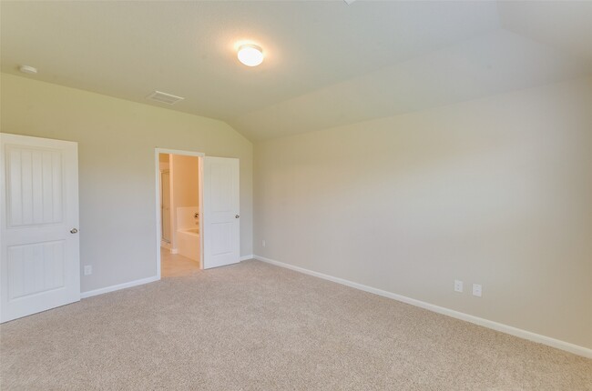 Building Photo - 2213 Del Mar Dr