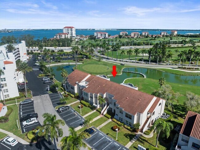 Building Photo - 5900 Bahia Del Mar Cir N