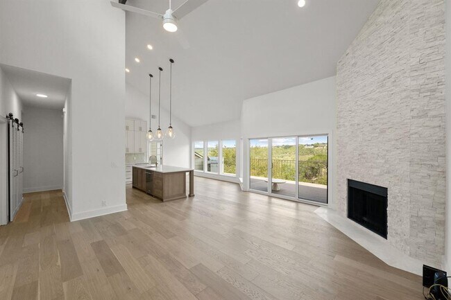 Building Photo - 1520 Ben Crenshaw Way
