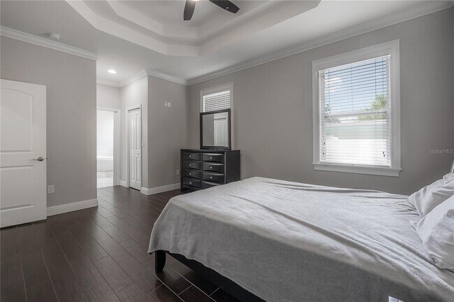 Building Photo - 2510 W South Ave