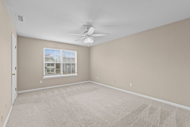 Building Photo - Beautiful 4 Bedroom Home in Fishers!