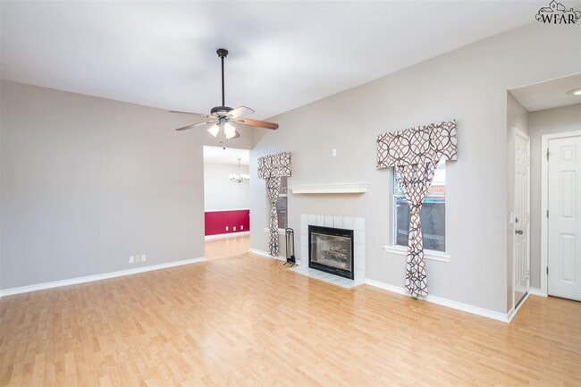 Building Photo - 127 Garrett St