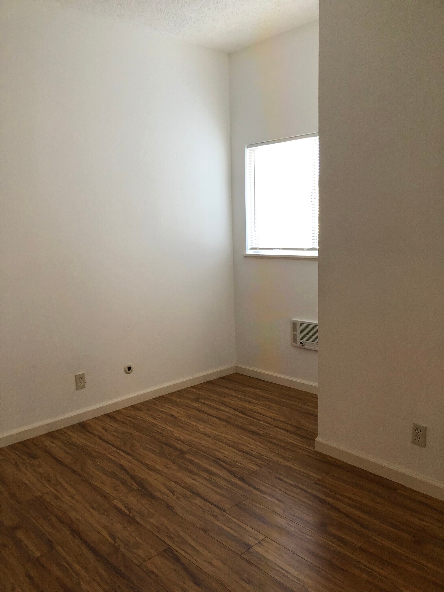 Building Photo - 2715 Benvenue Ave