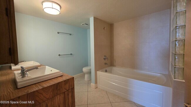 Building Photo - 3223 S Atlantic Ave