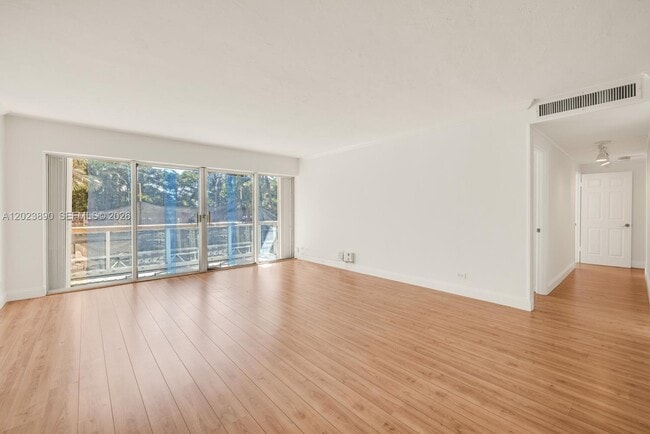 Building Photo - 2451 Brickell Ave