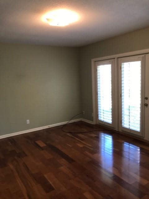 Building Photo - 8727 Tallwood Dr