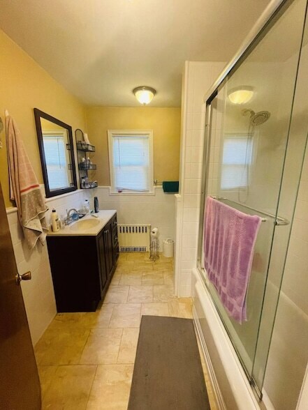 Building Photo - 75 Elm Ave