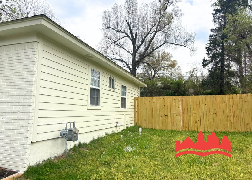 Building Photo - 2313 Nunnelee Ave