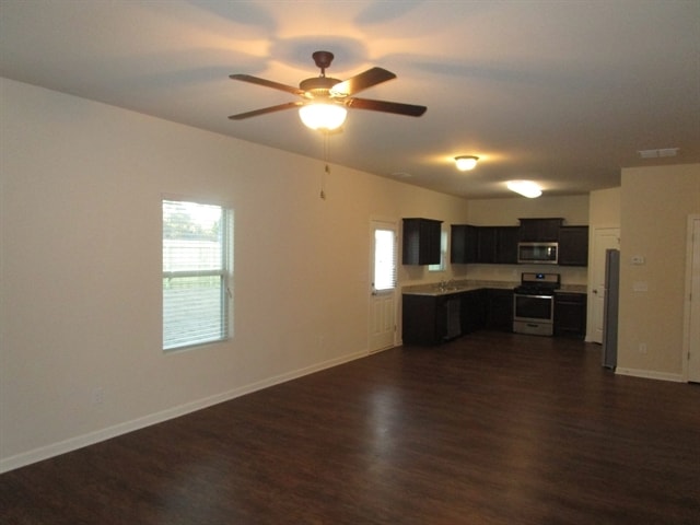 Building Photo - 4025 Clay Ct SE