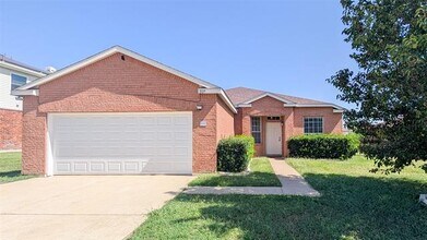 Building Photo - 809 White Dove Dr
