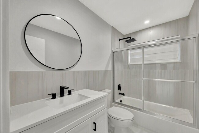 Building Photo - 14851 SW 71st St