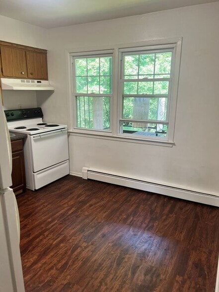 Building Photo - 21 Pavilion Rd