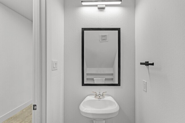 Building Photo - 3011 Alpha Wolf Ct