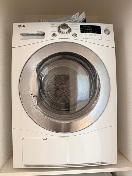 Building Photo - 3525 Lebon Dr