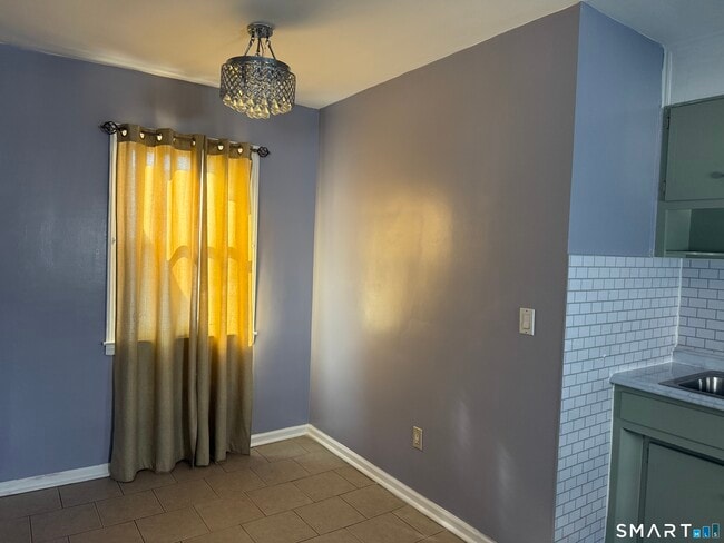 Building Photo - 95-97-97 Locust St