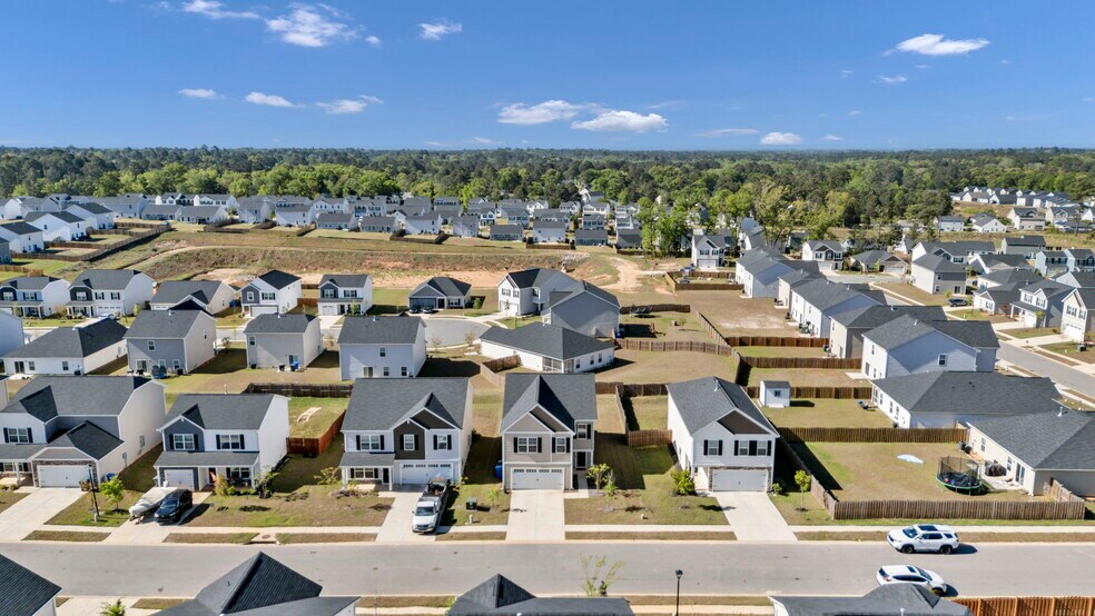 Building Photo - 706 Common Widgeon Way