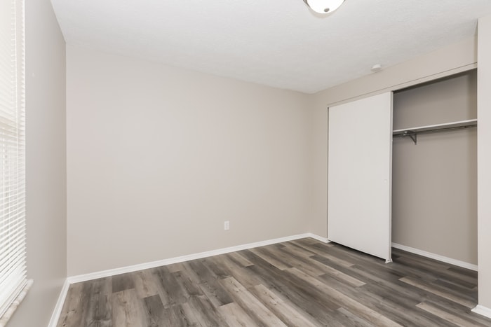 Building Photo - 4841 Bayview Ct