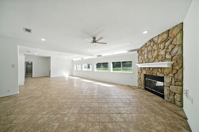 Building Photo - 1506 Shady Glen Dr